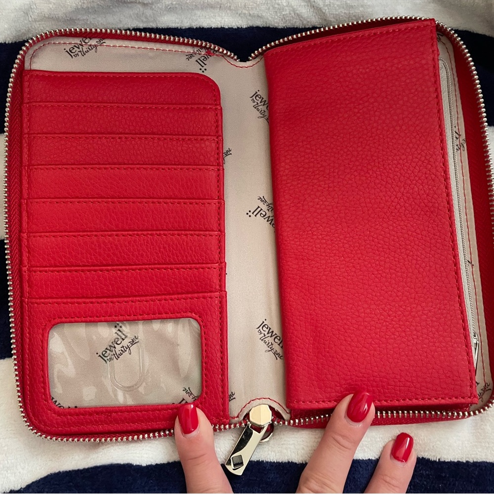 Thirty-One Red Wallet - Picture 3 of 5